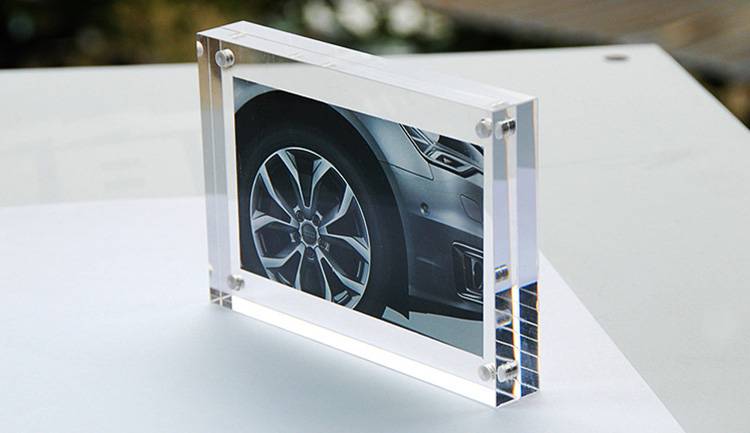 Desktop Double Sided Acrylic Magnetic Picture Display