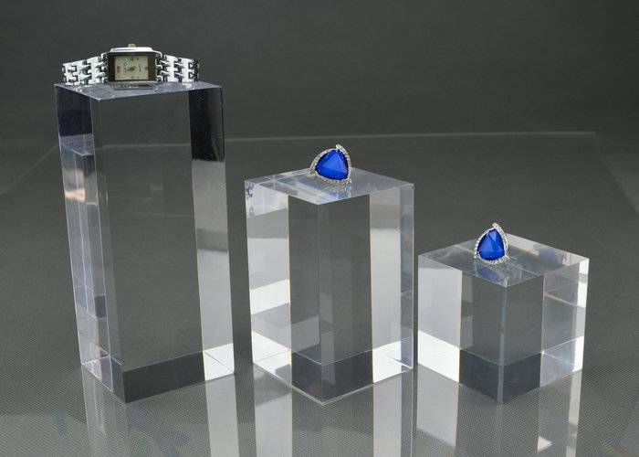 Acrylic Jewelry Display Stands