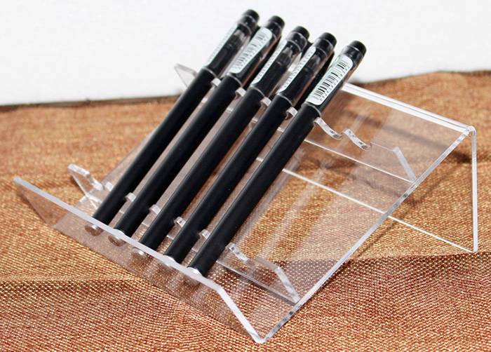 Clear L-Shaped Acrylic Pen Stand for 8 Pens